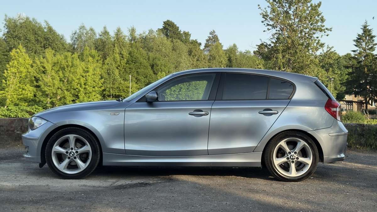 BMW 116, 2.0 l., Хэтчбек
