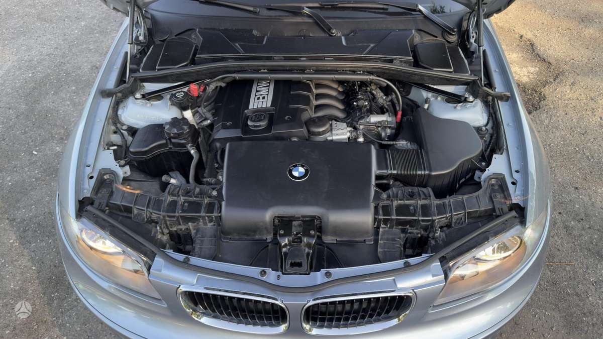BMW 116, 2.0 l., hatchback