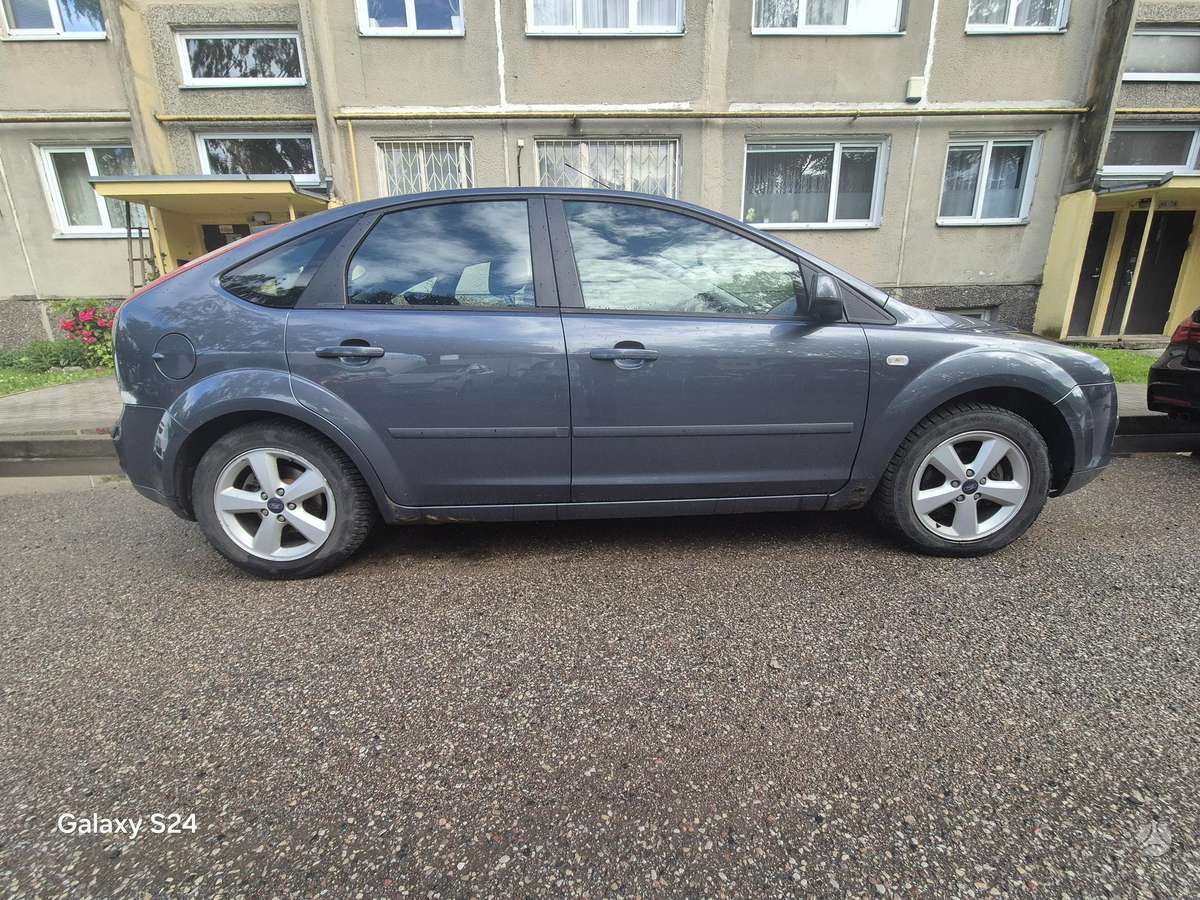 Ford Focus, 1.6 l., hatchback