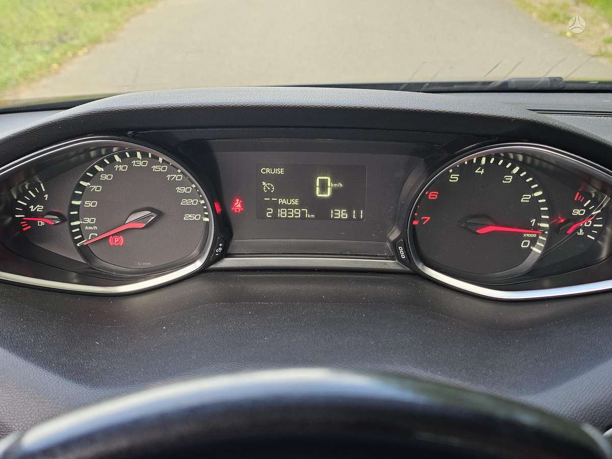 Peugeot 308 - 10