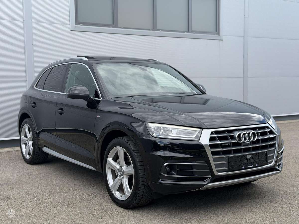Audi Q5, 2.0 l., off-road / crossover