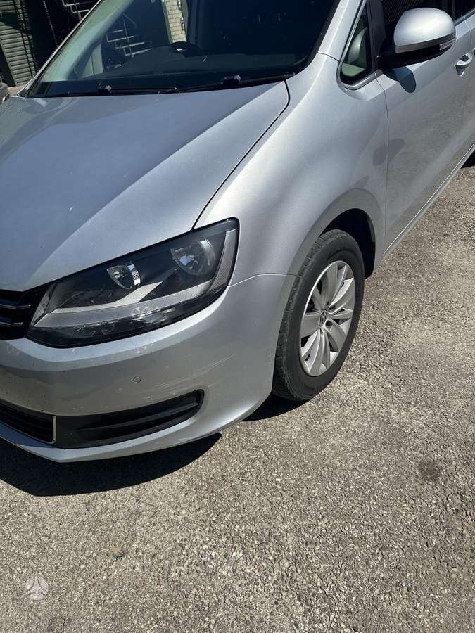 Volkswagen Sharan по частям. Detaliu pristatymas