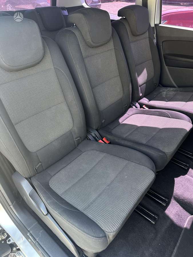Volkswagen Sharan по частям. Detaliu pristatymas