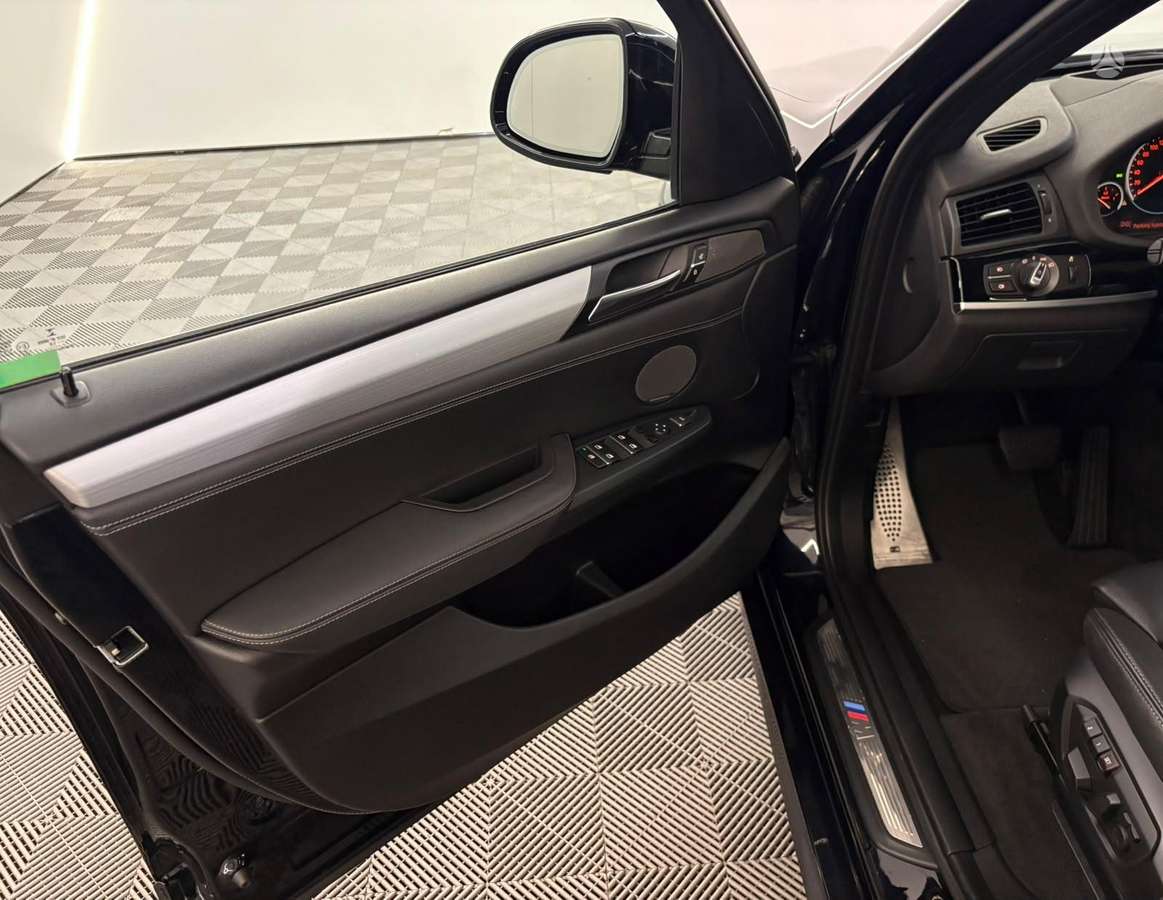 BMW X3, 3.0 l., off-road / crossover
