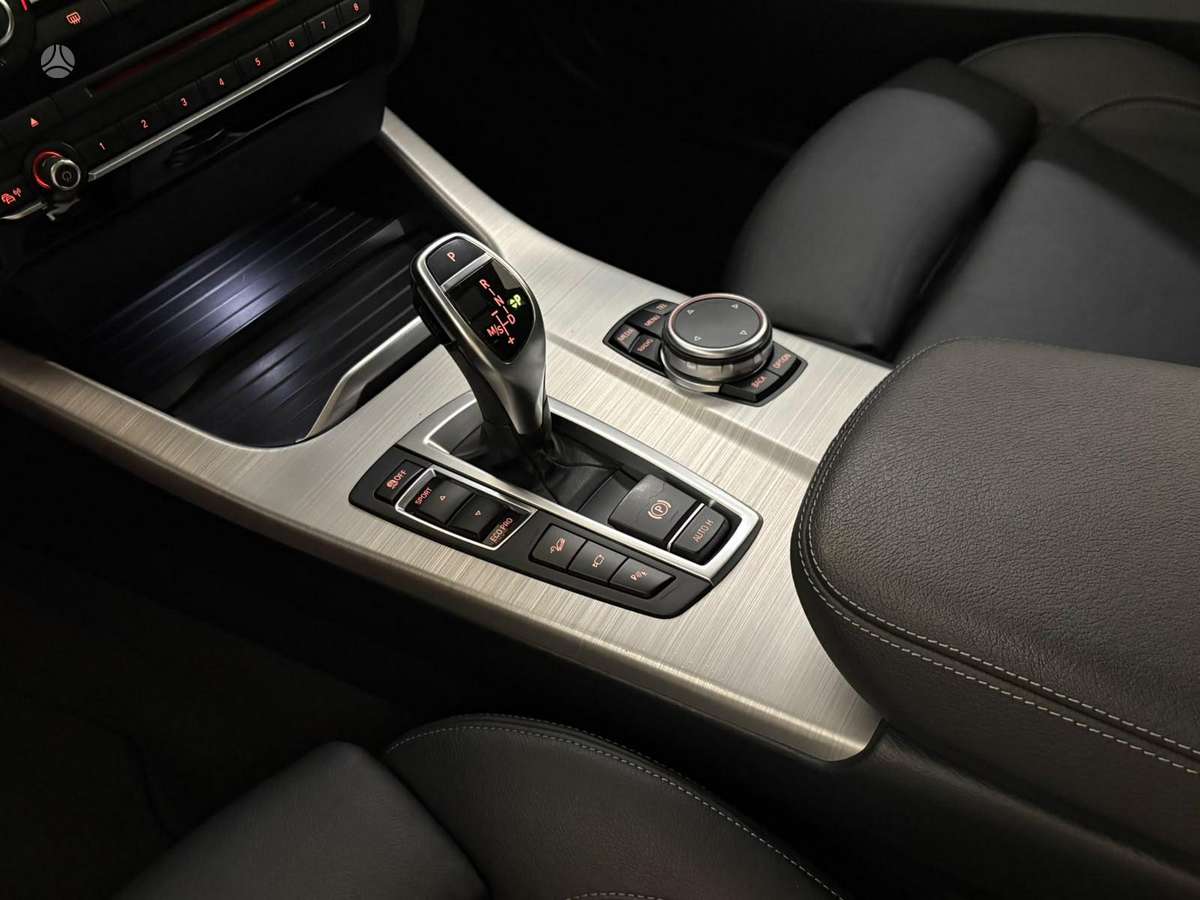 BMW X3, 3.0 l., off-road / crossover