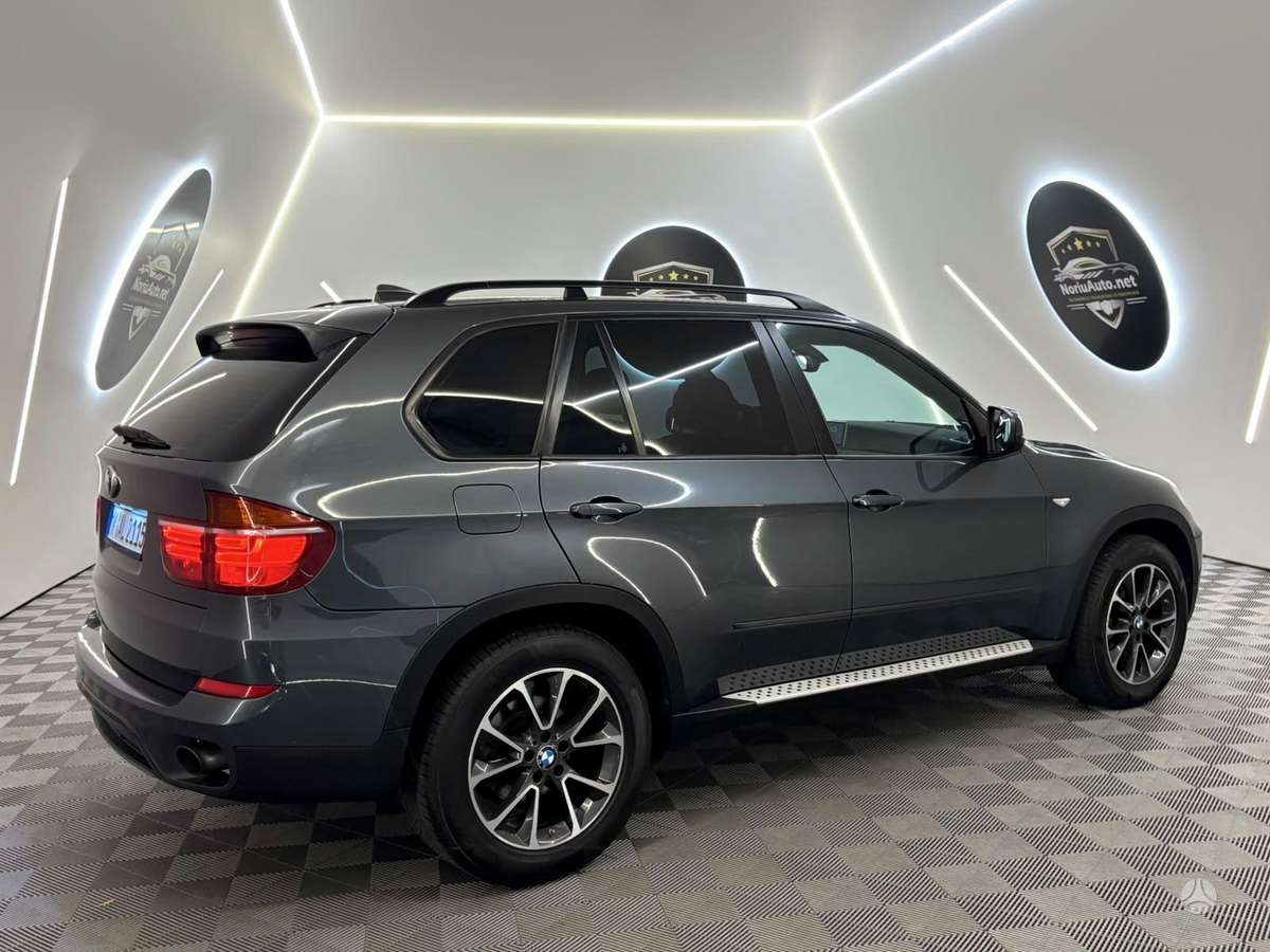 BMW X5, 3.0 l., off-road / crossover