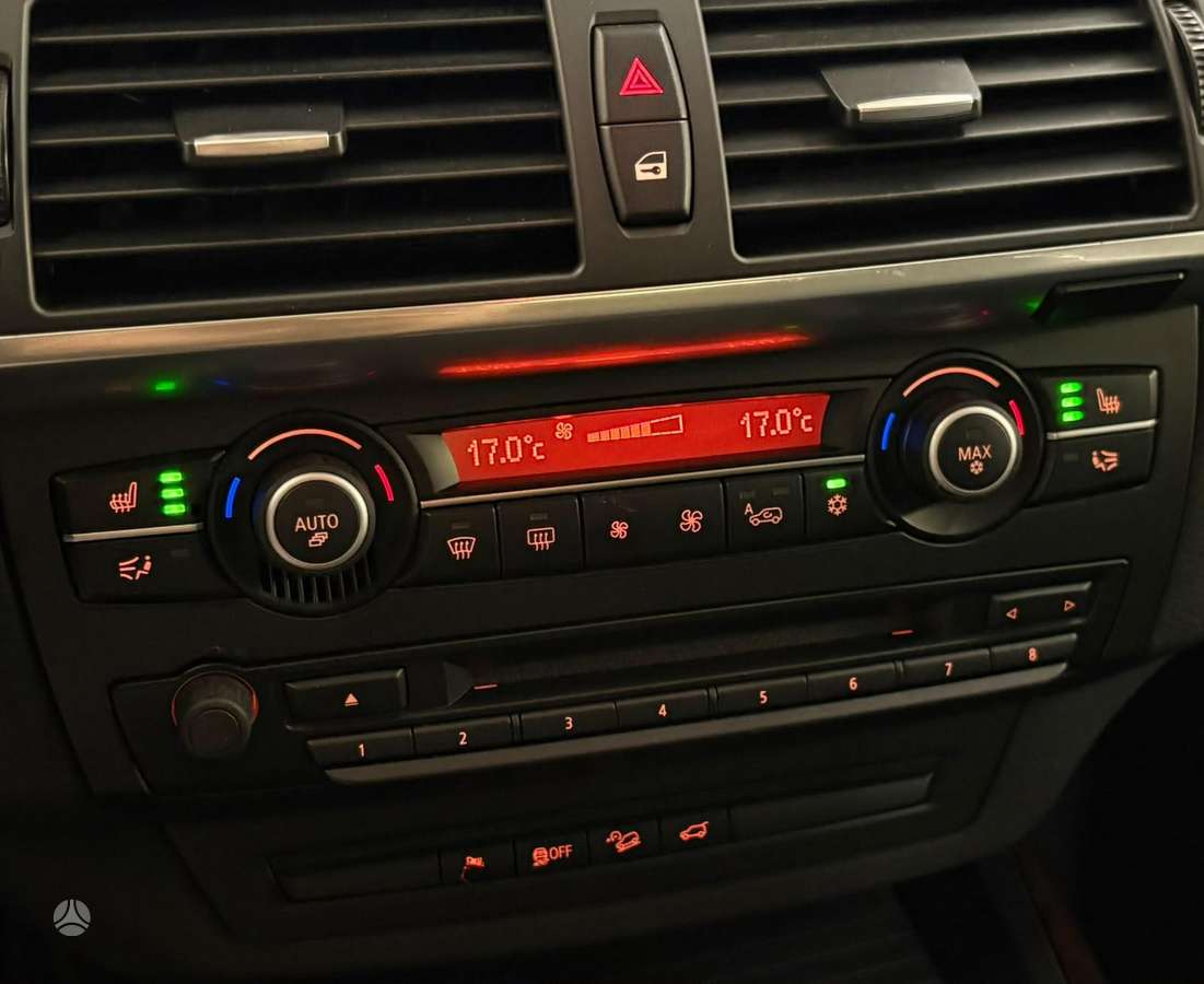 BMW X5, 3.0 l., off-road / crossover