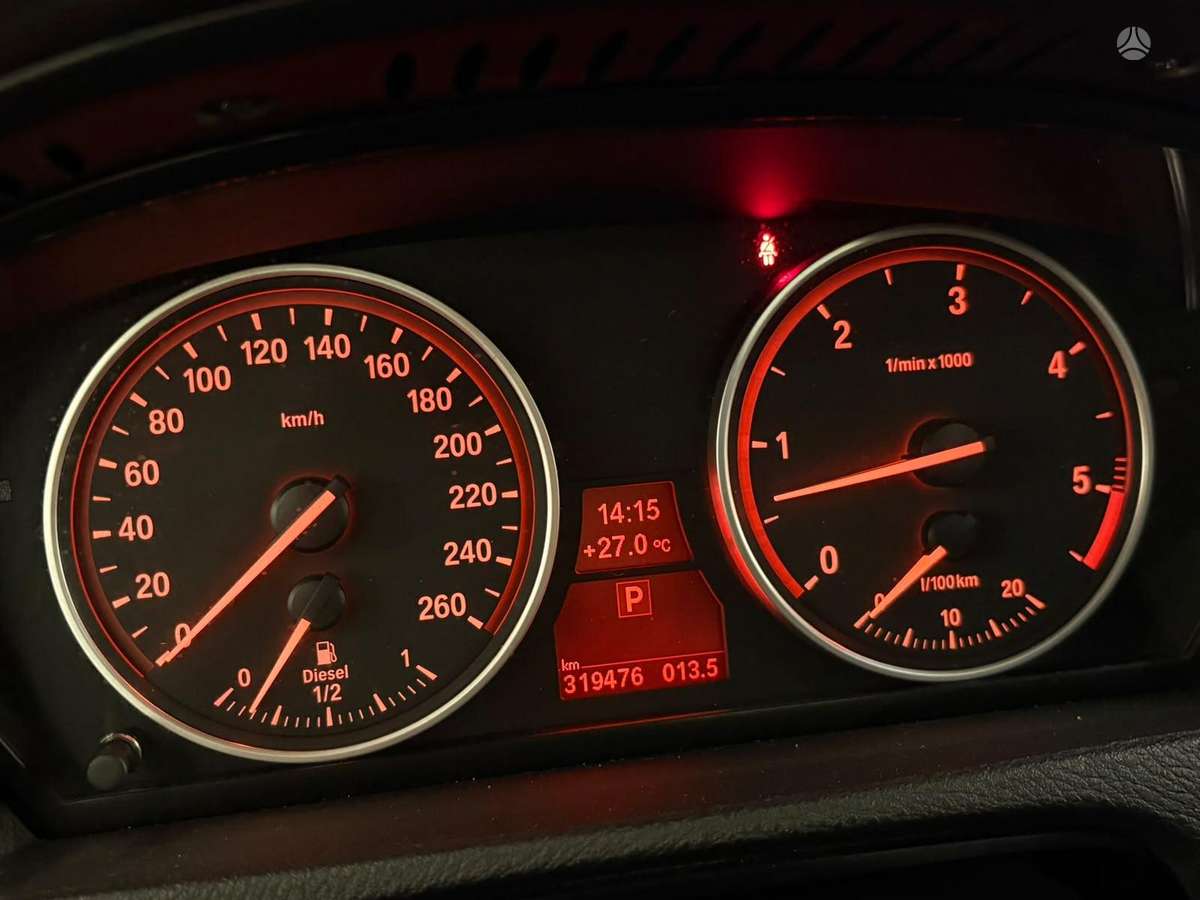 BMW X5, 3.0 l., off-road / crossover
