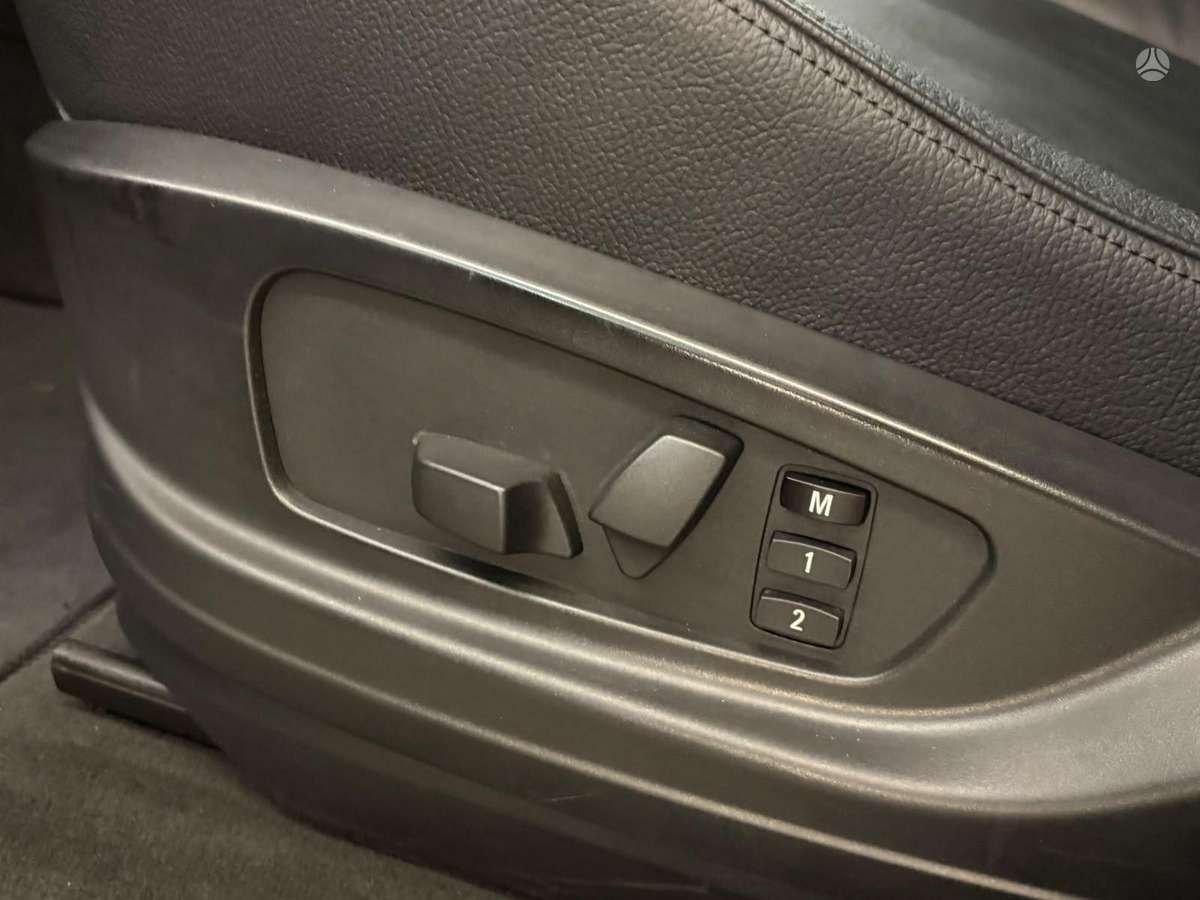 BMW X5, 3.0 l., off-road / crossover
