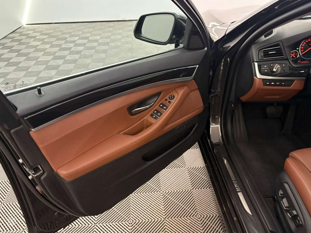BMW 530, 3.0 l., universalas