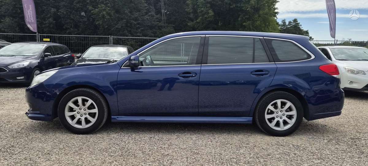 Subaru Legacy - 8