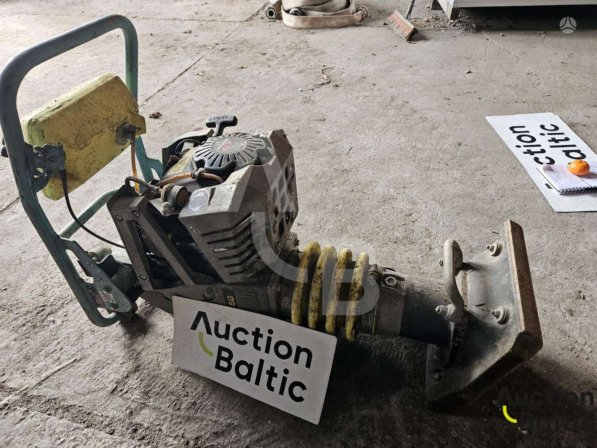 -Kita- Ammann ATR 68 C, vibrator / compactor