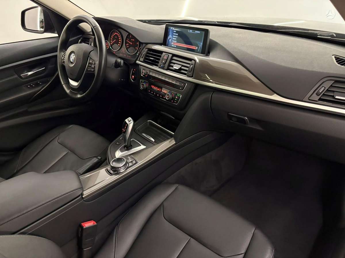 BMW 320, 2.0 l., wagon