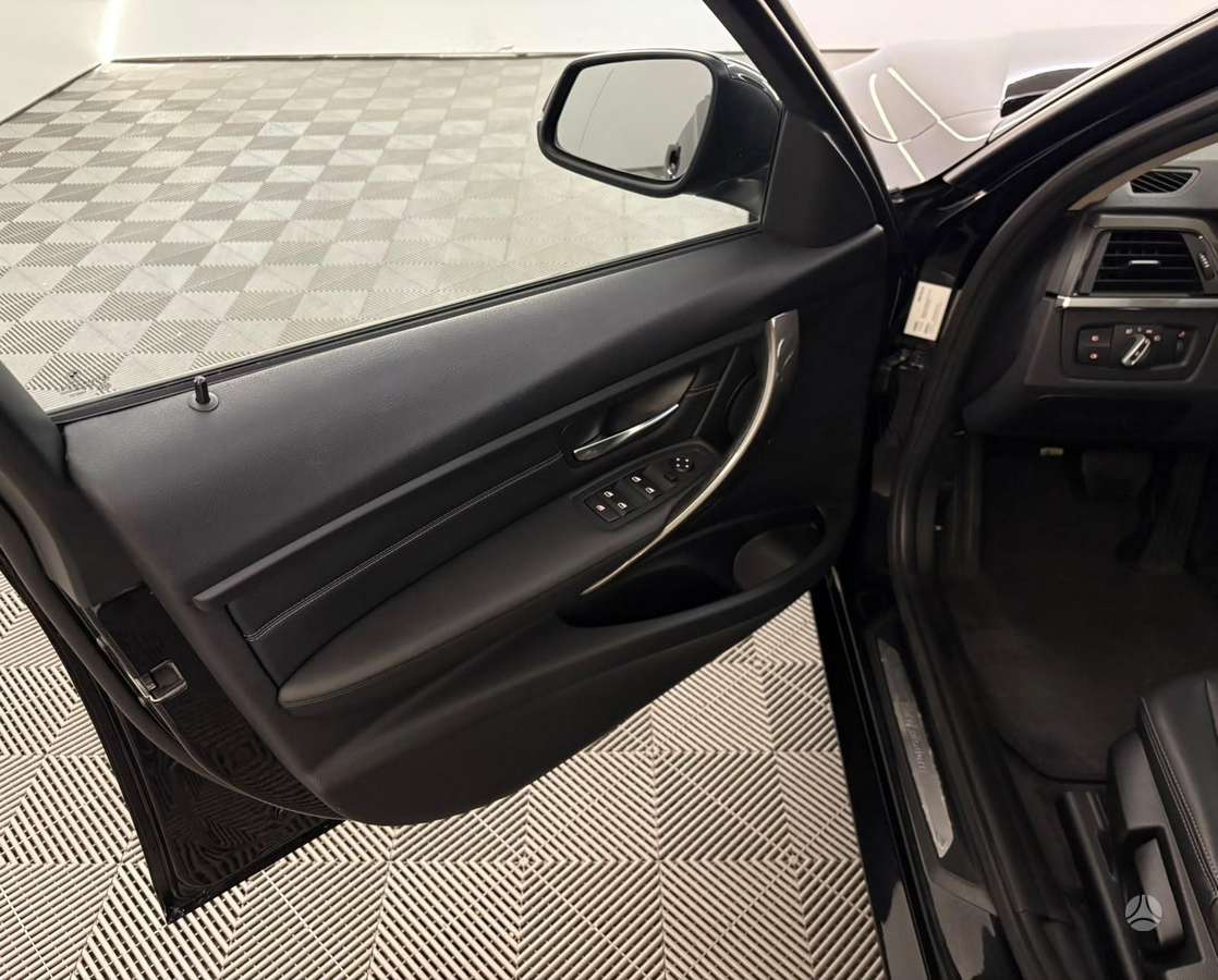 BMW 320, 2.0 l., universalas