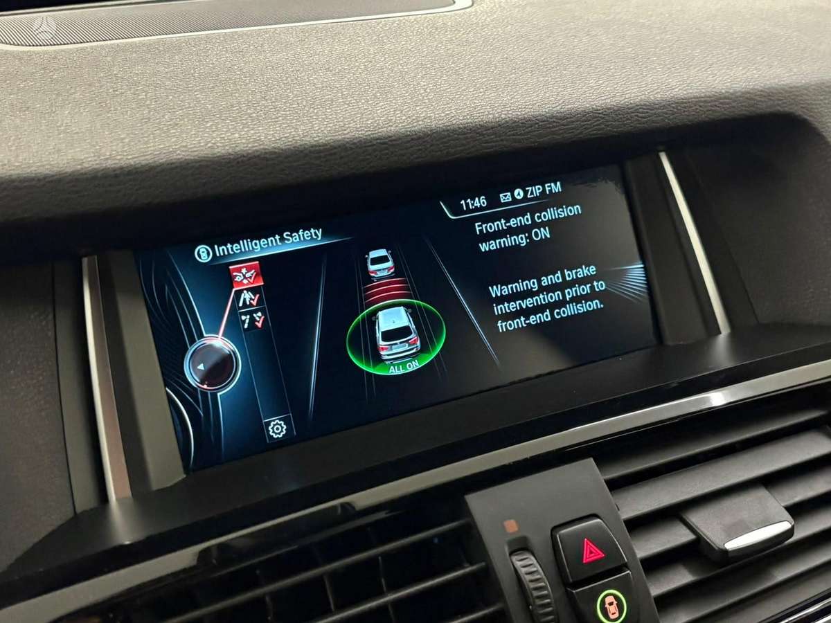 BMW X3, 2.0 l., off-road / crossover