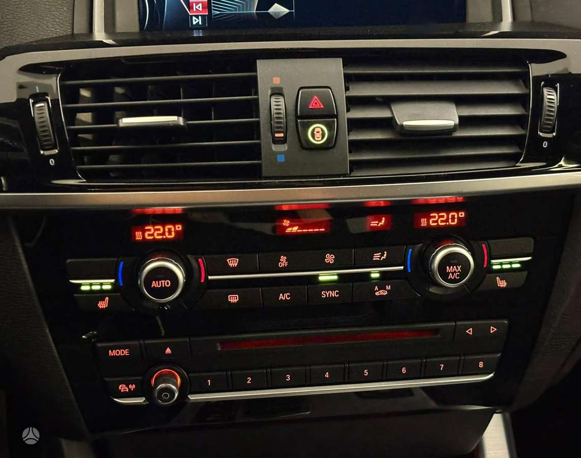 BMW X3, 2.0 l., off-road / crossover