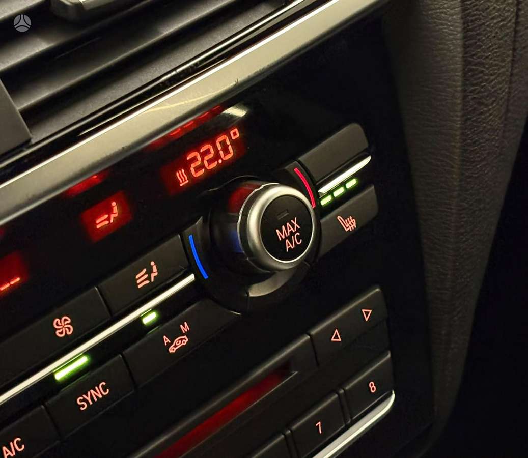 BMW X3, 2.0 l., off-road / crossover