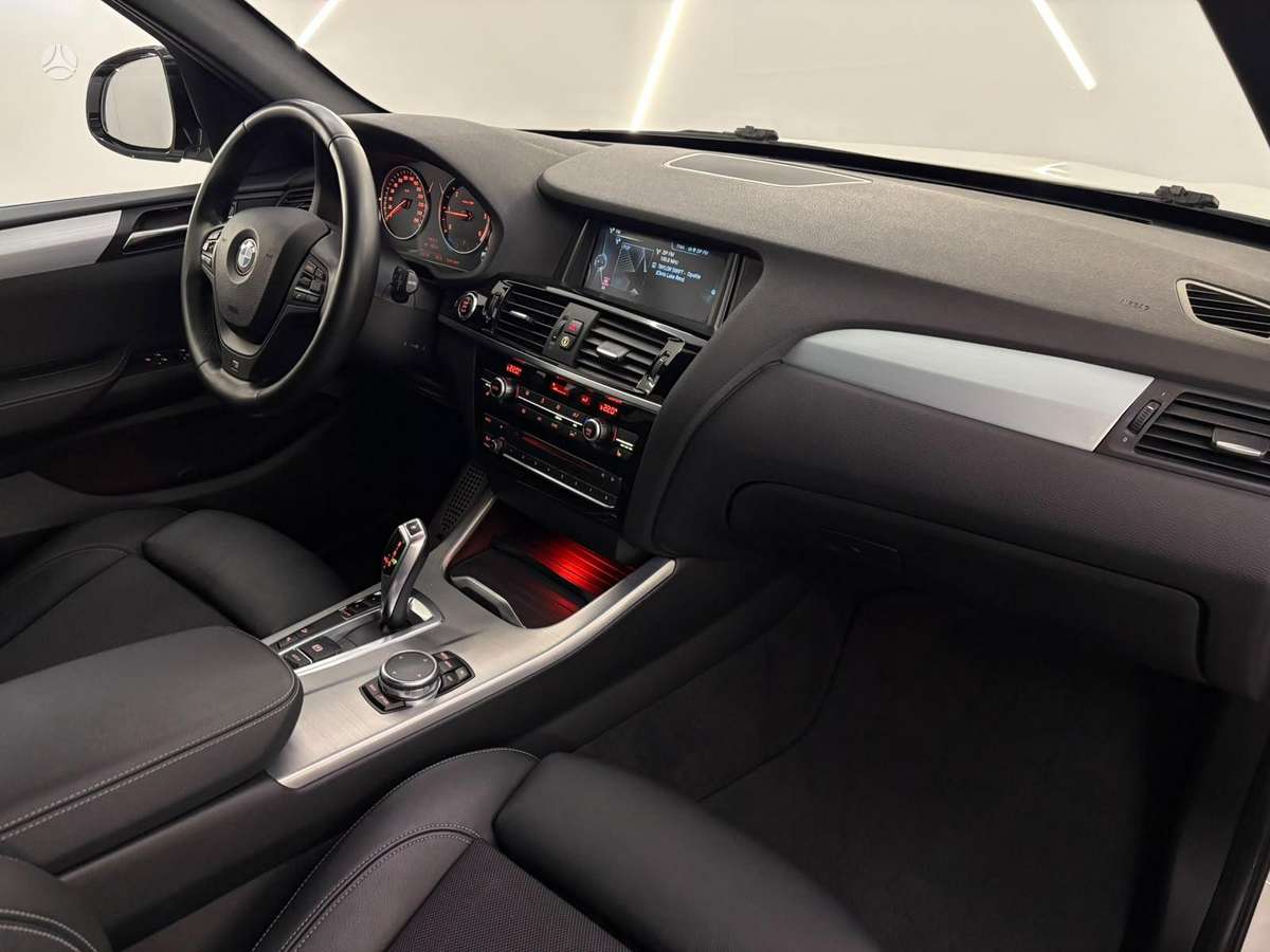 BMW X3, 2.0 l., off-road / crossover