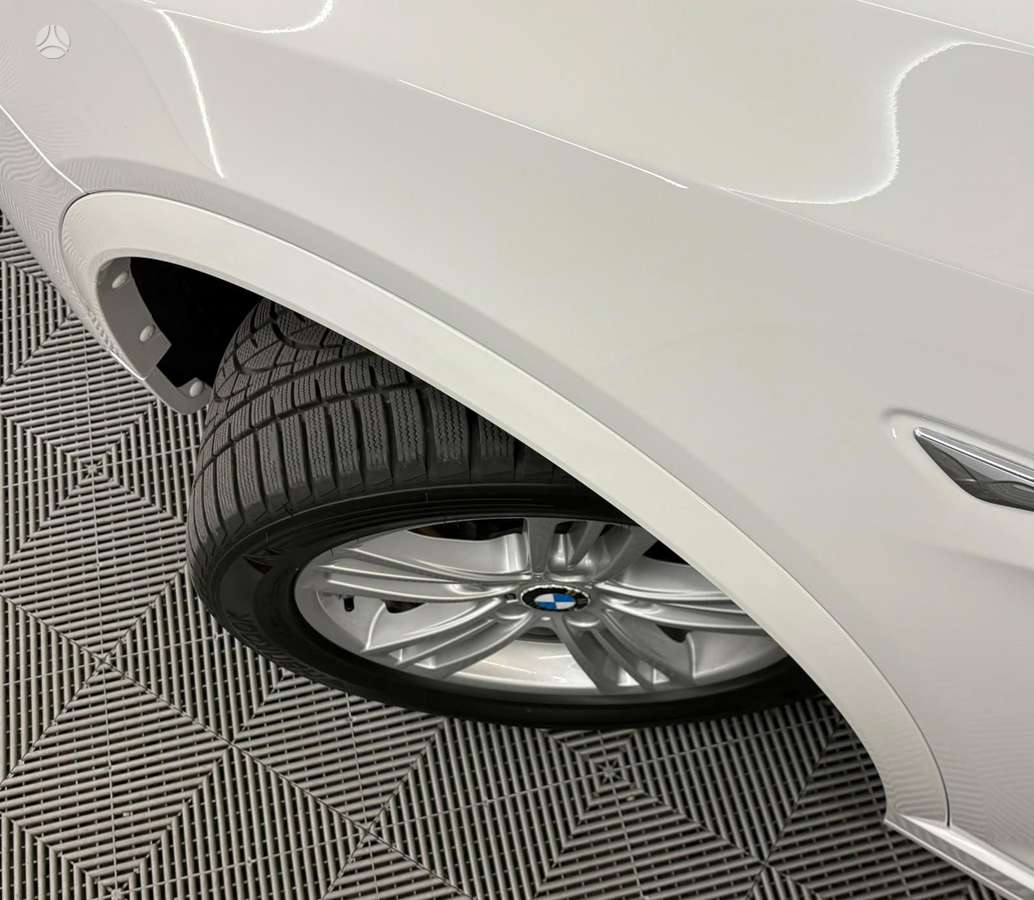 BMW X3, 2.0 l., off-road / crossover