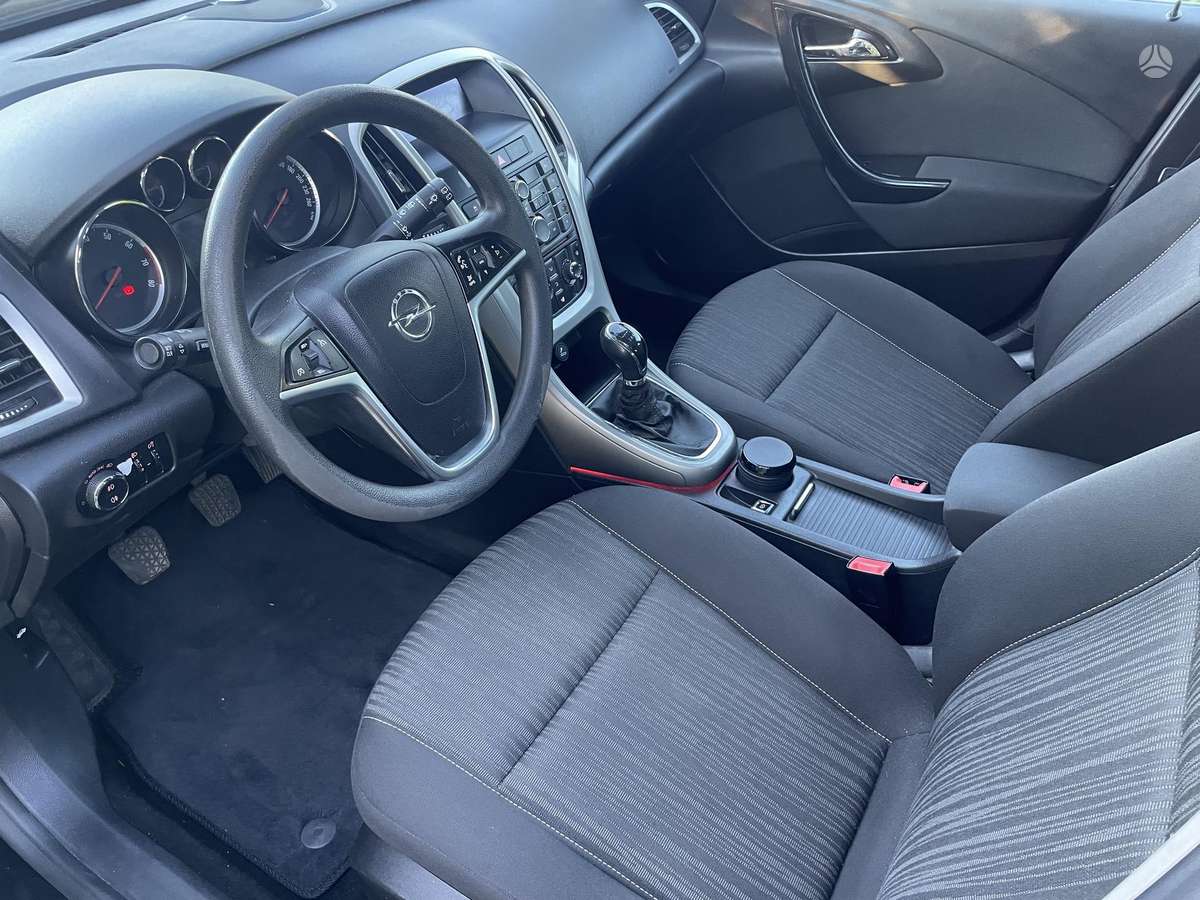 Opel Astra, 1.4 l., Хэтчбек