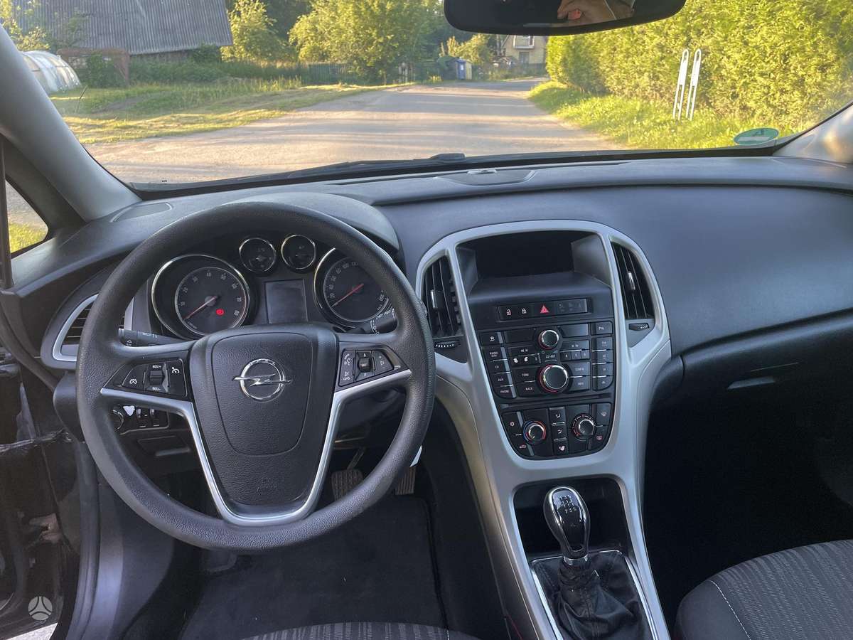 Opel Astra, 1.4 l., Хэтчбек
