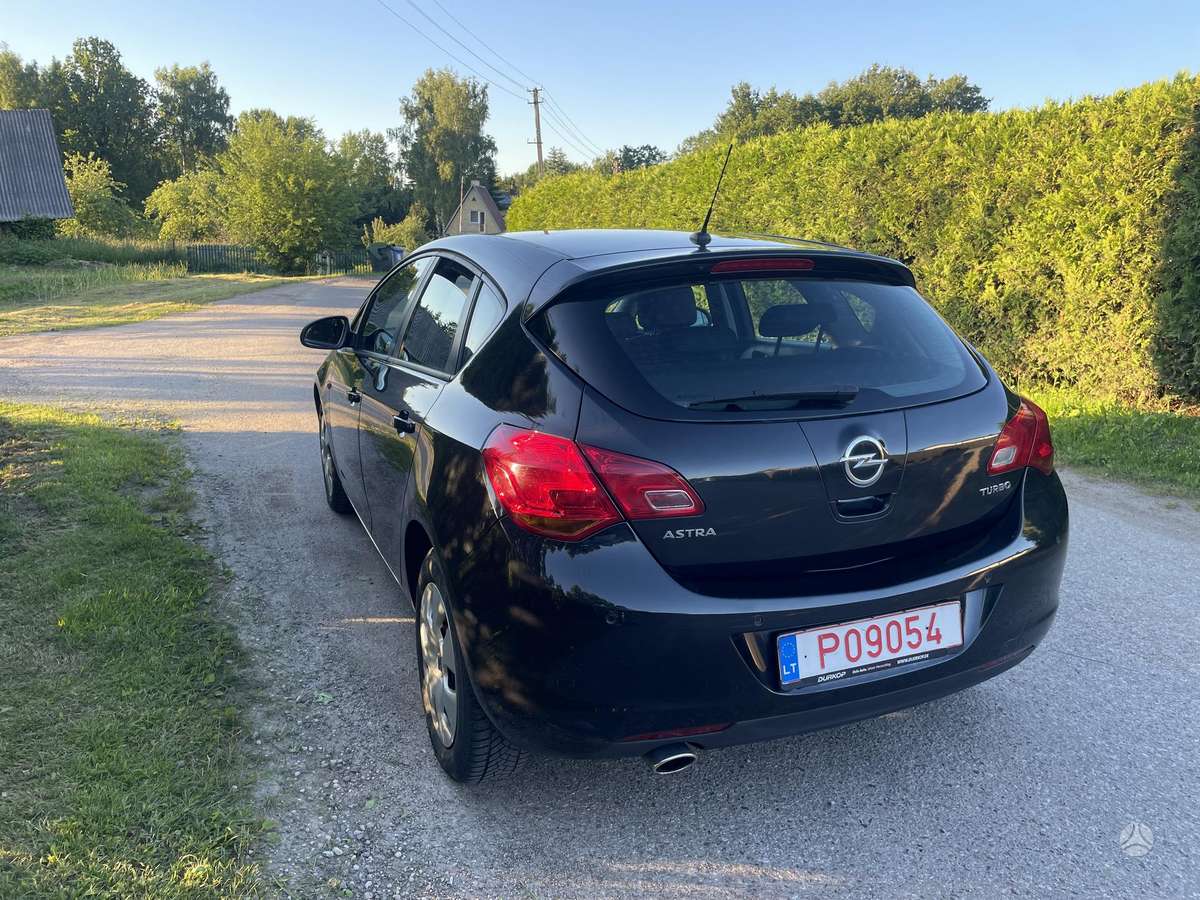 Opel Astra, 1.4 l., Хэтчбек