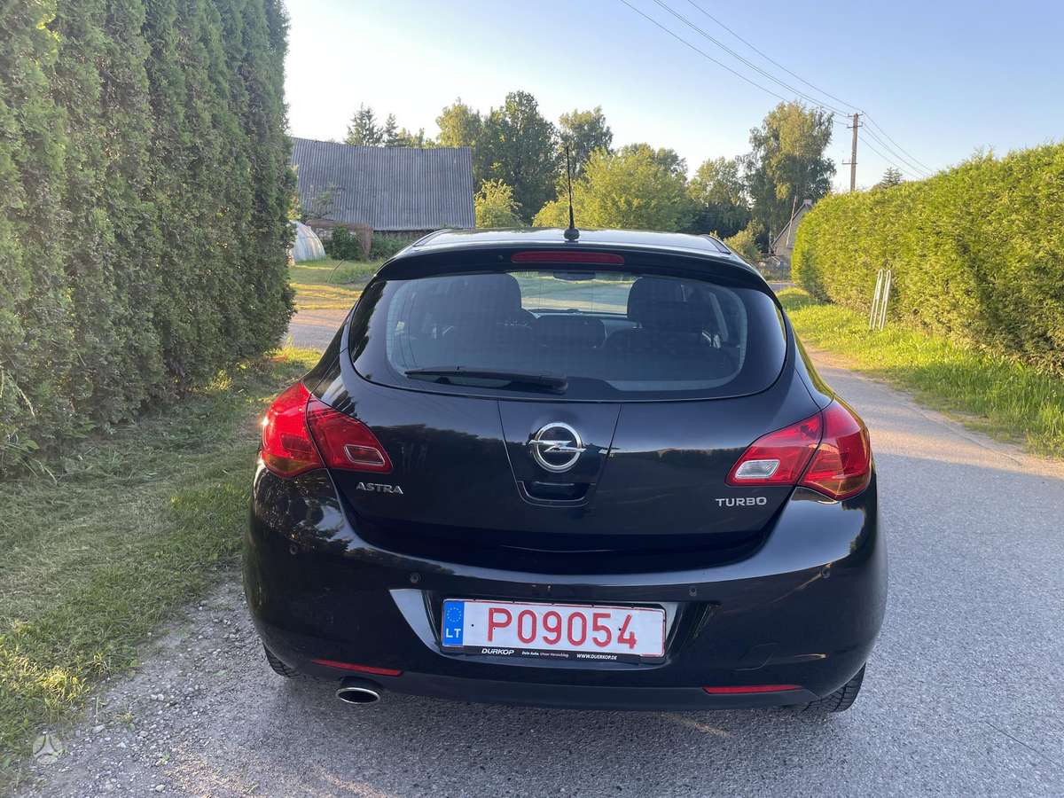 Opel Astra, 1.4 l., Хэтчбек
