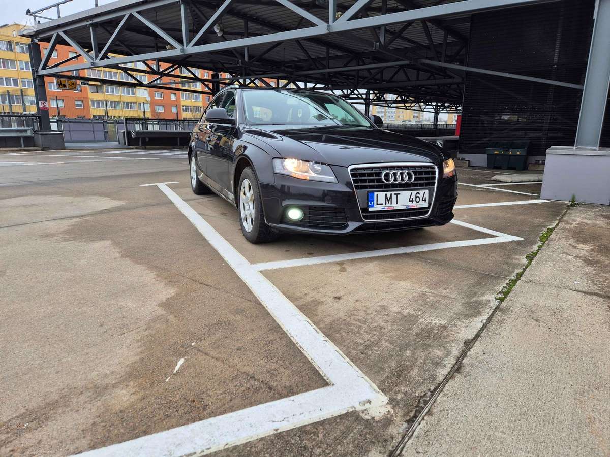 Audi A4, 2.0 l., Универсал
