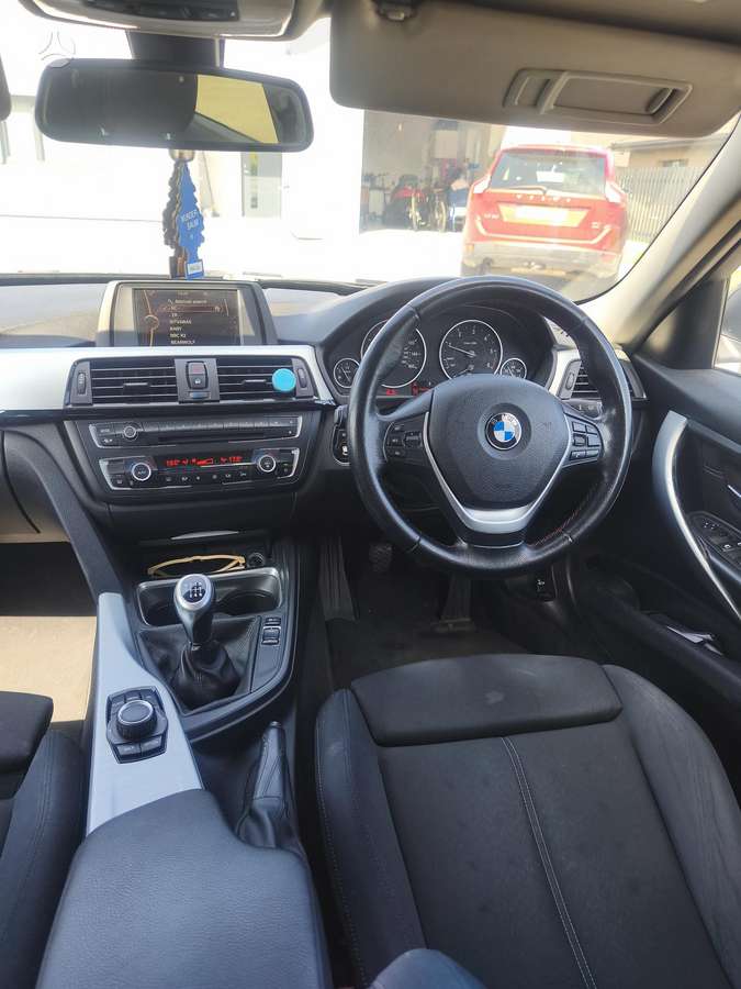 BMW 320, 2.0 l., sedanas