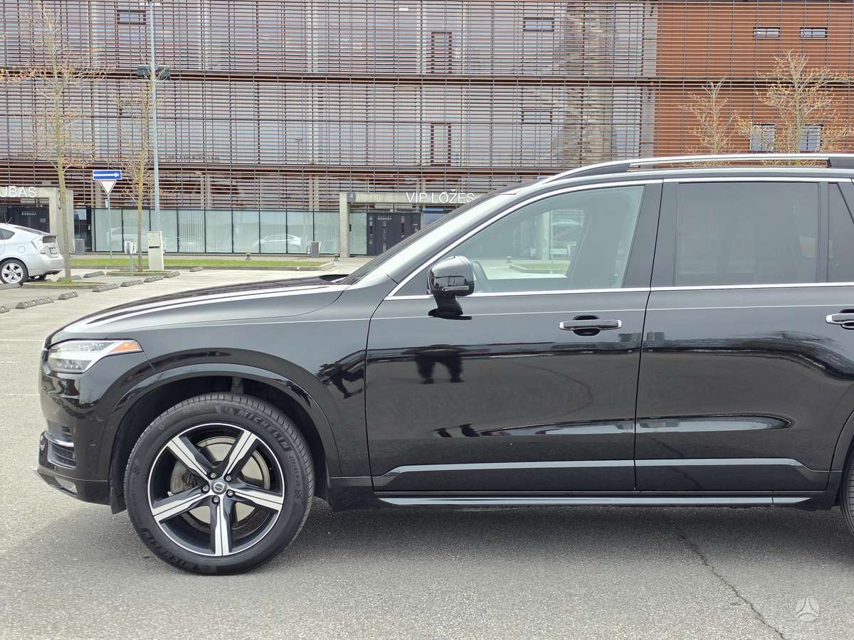 Volvo XC90 - 6