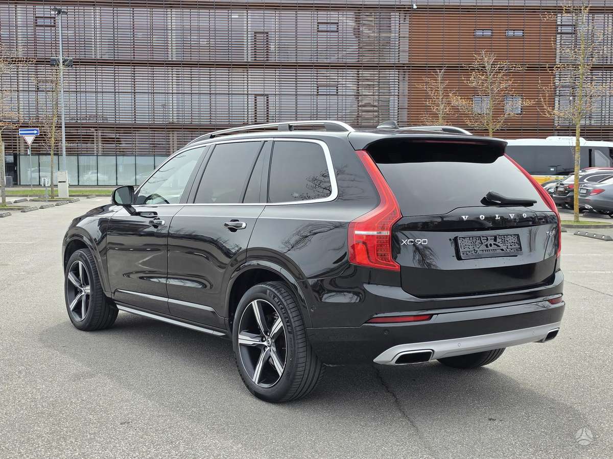 Volvo XC90 - 7