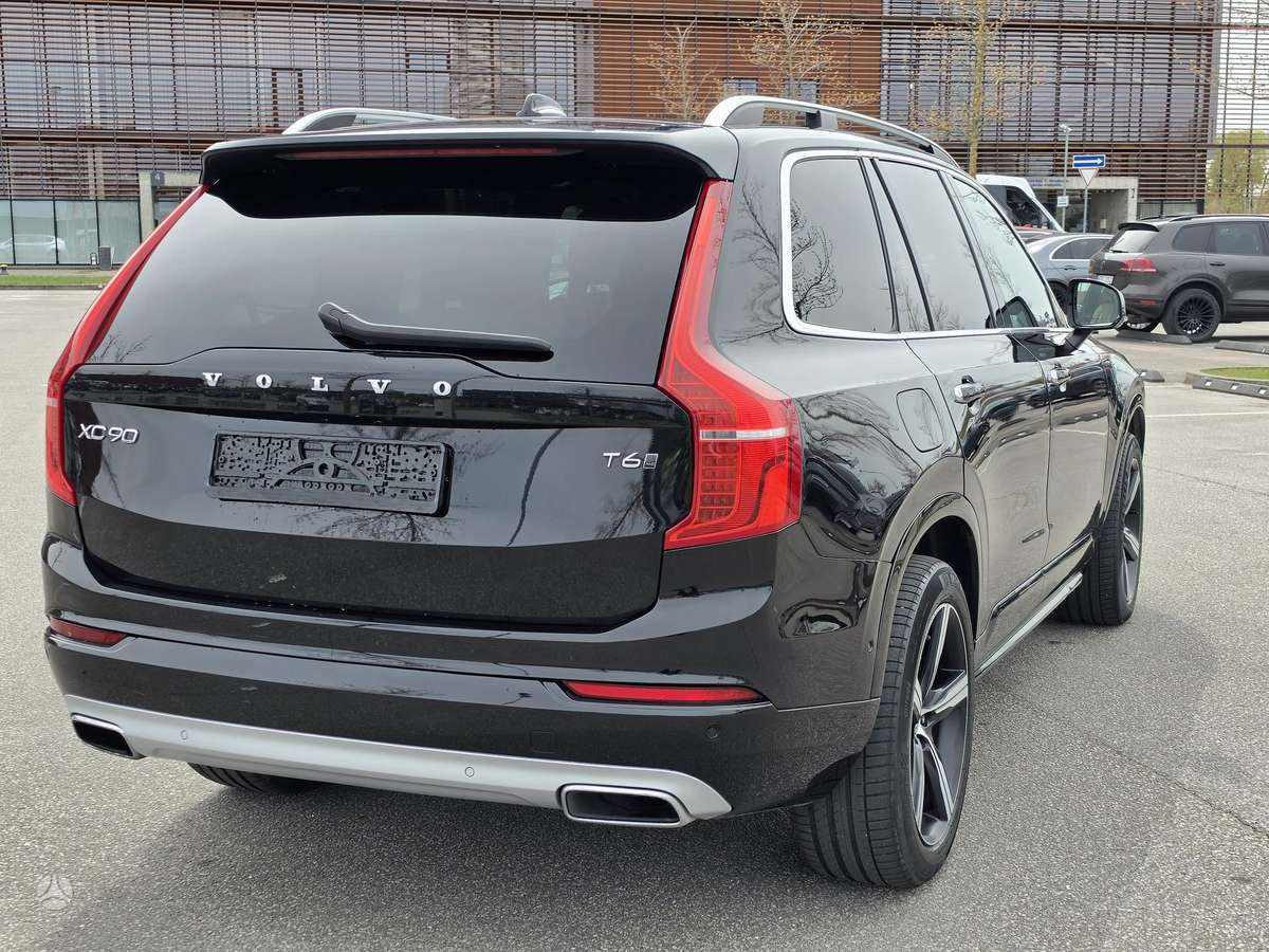 Volvo XC90 - 12