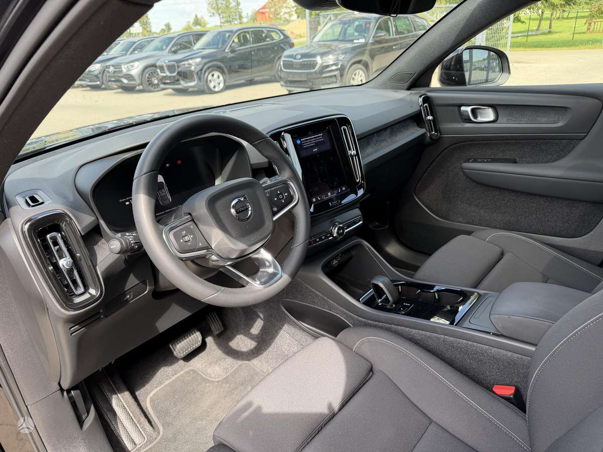 Volvo C40 - 12