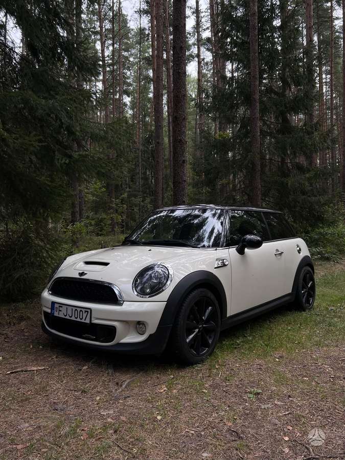 Mini Cooper S, 1.6 l., coupe