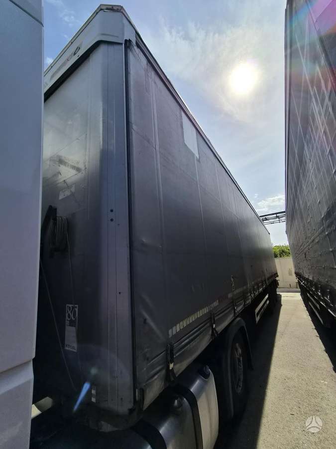 Kögel SN24, užuolaidinės / tentinės
