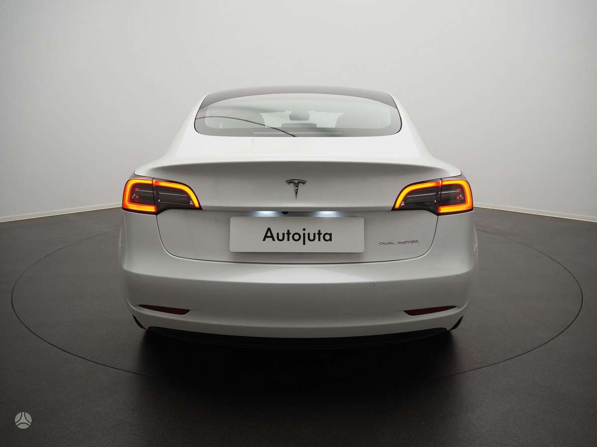 Tesla Model 3, 81 kWh, sedanas