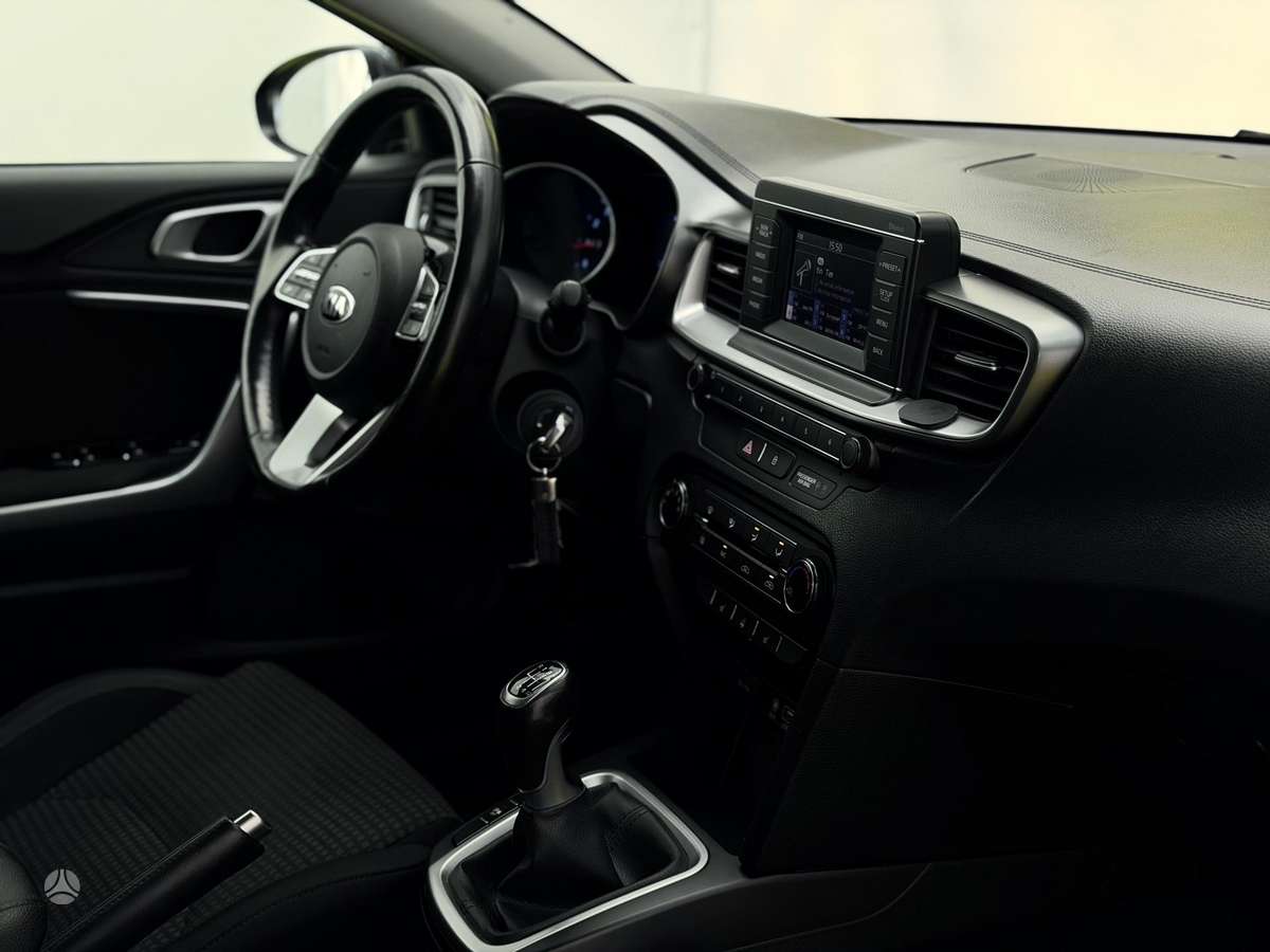Kia Ceed, 1.4 l., Хэтчбек