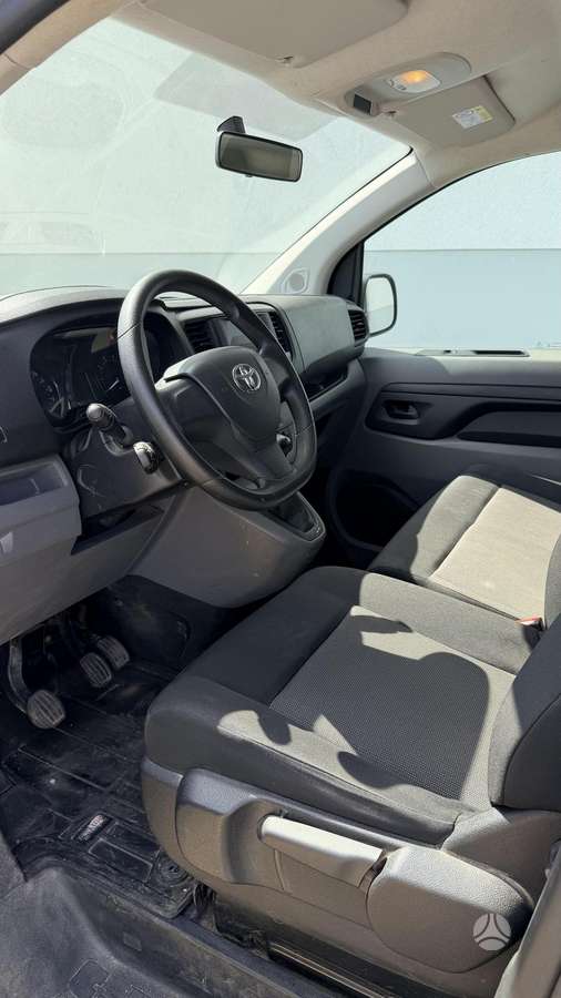Toyota Proace - 10