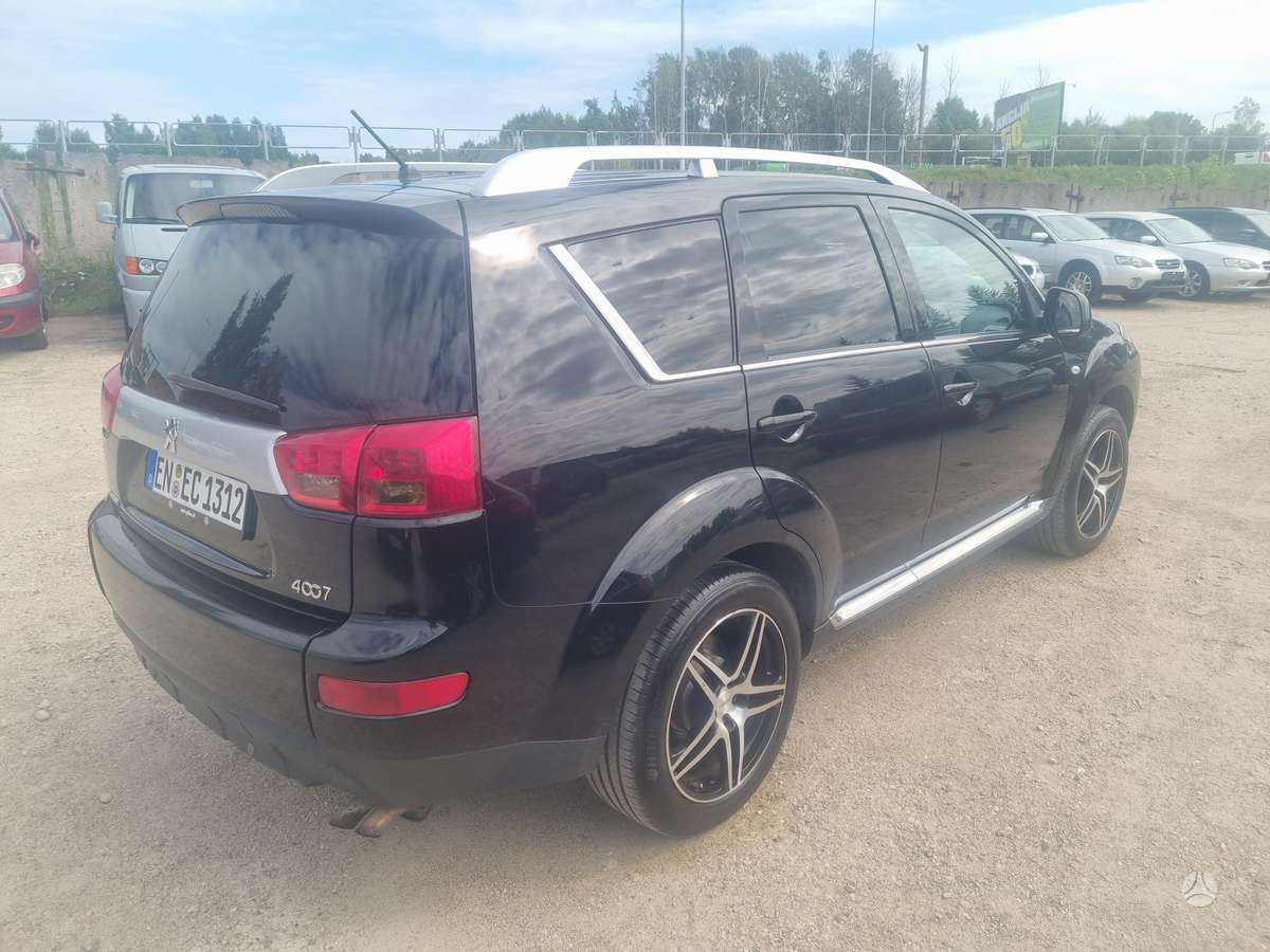 Peugeot 4007 - 6