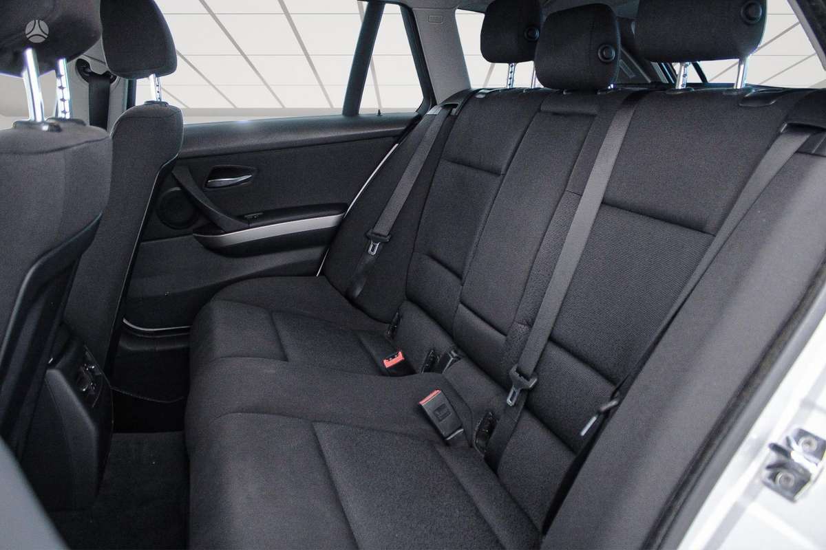 BMW 320, 2.0 l., wagon