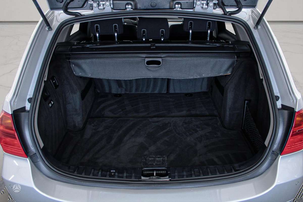 BMW 320, 2.0 l., wagon