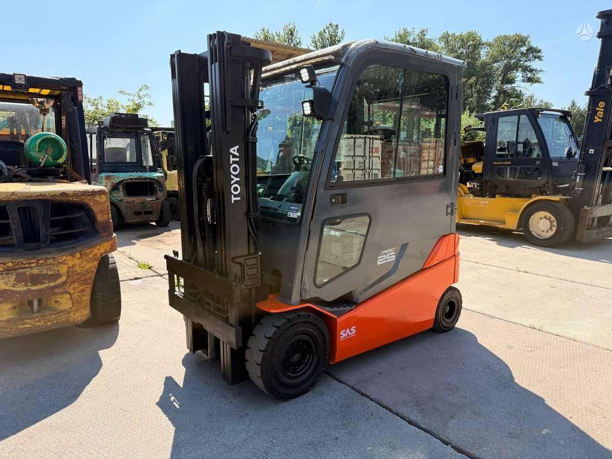 Toyota 8FBMT25, forklifts