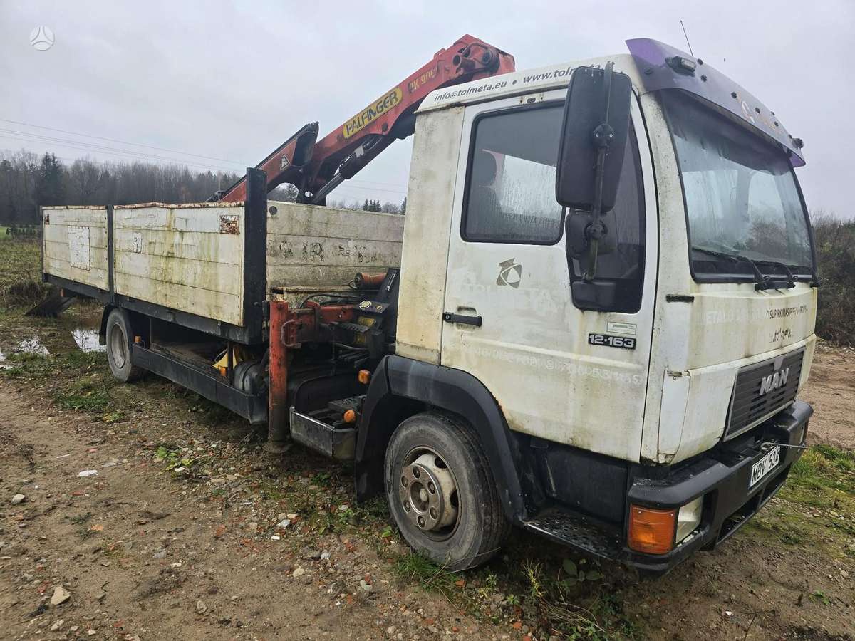 MAN D2, crane trucks