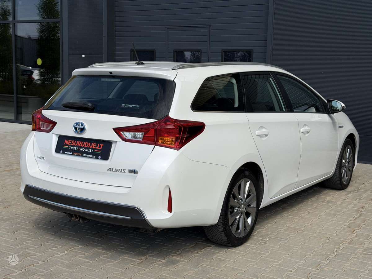 Toyota Auris - 4