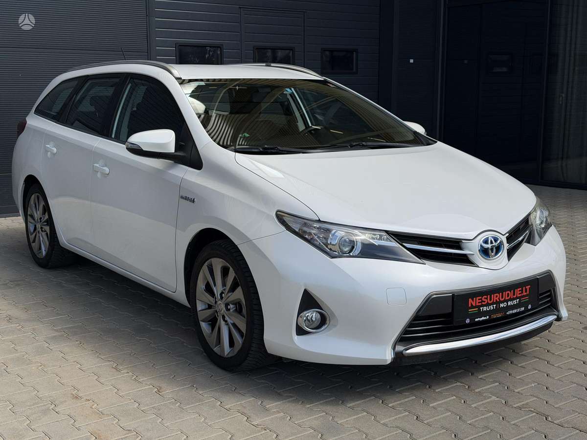 Toyota Auris - 5