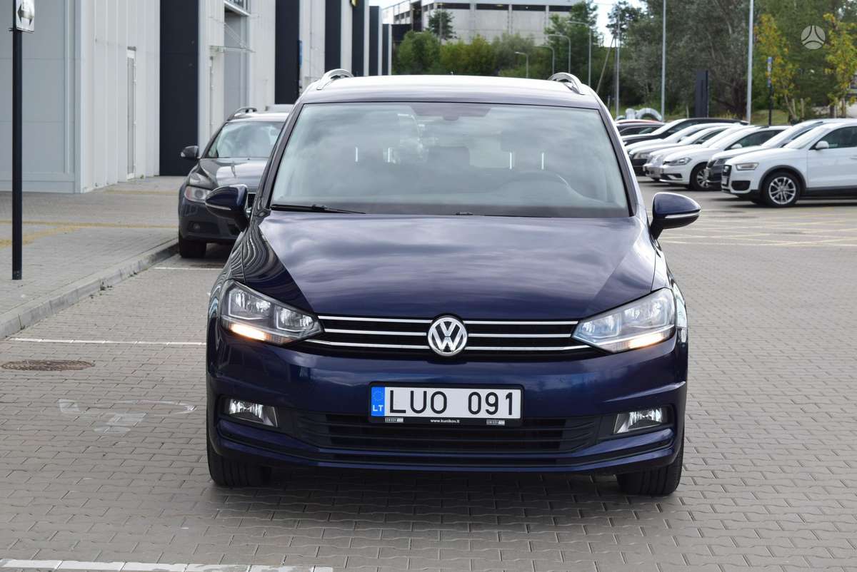 Volkswagen Touran - 2