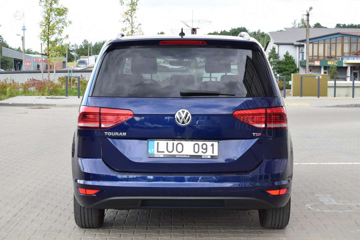 Volkswagen Touran - 5