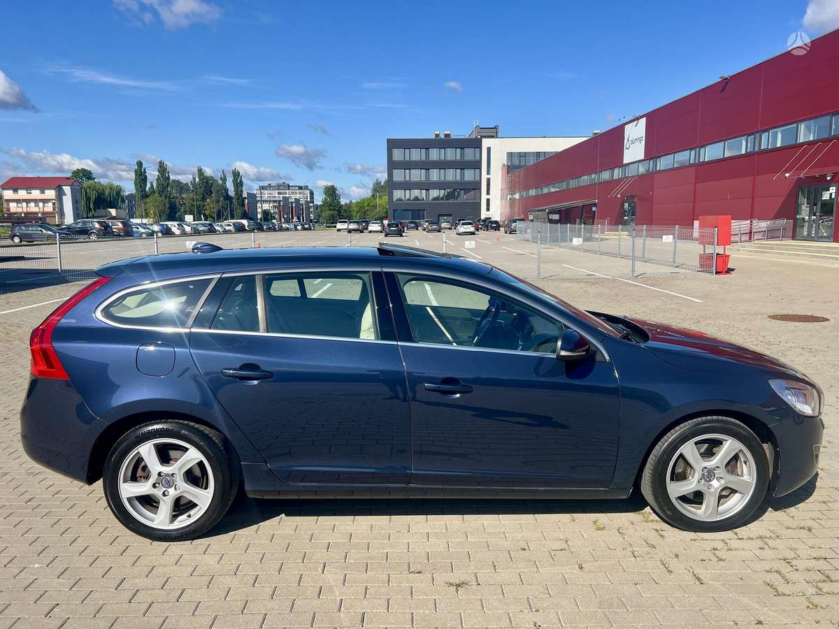 Volvo V60, 2.4 l., Универсал