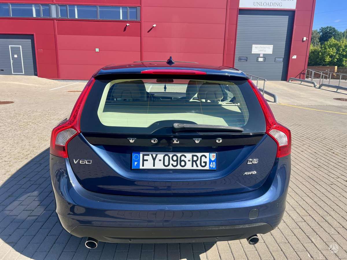 Volvo V60, 2.4 l., Универсал