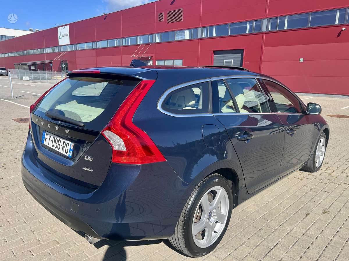 Volvo V60, 2.4 l., Универсал